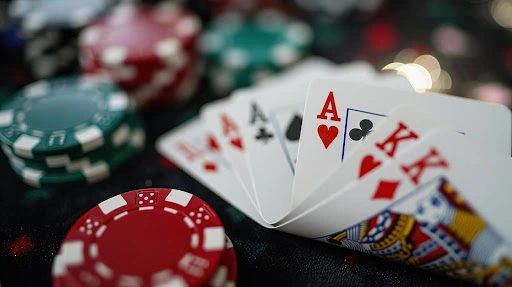 Strategy to play smart and win big in blackjack